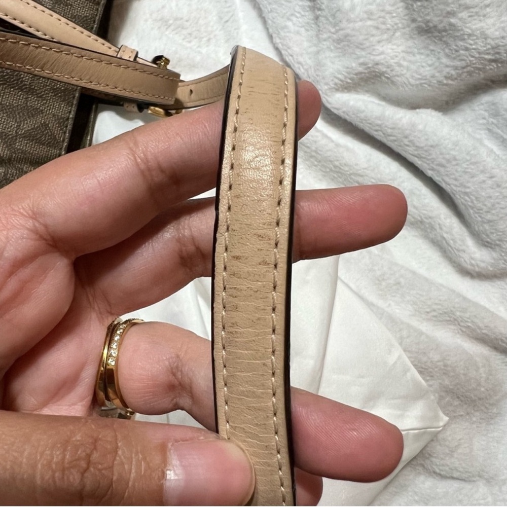 Michael Kors Jet Set Logo Tote Mocha - Picture 15 of 16